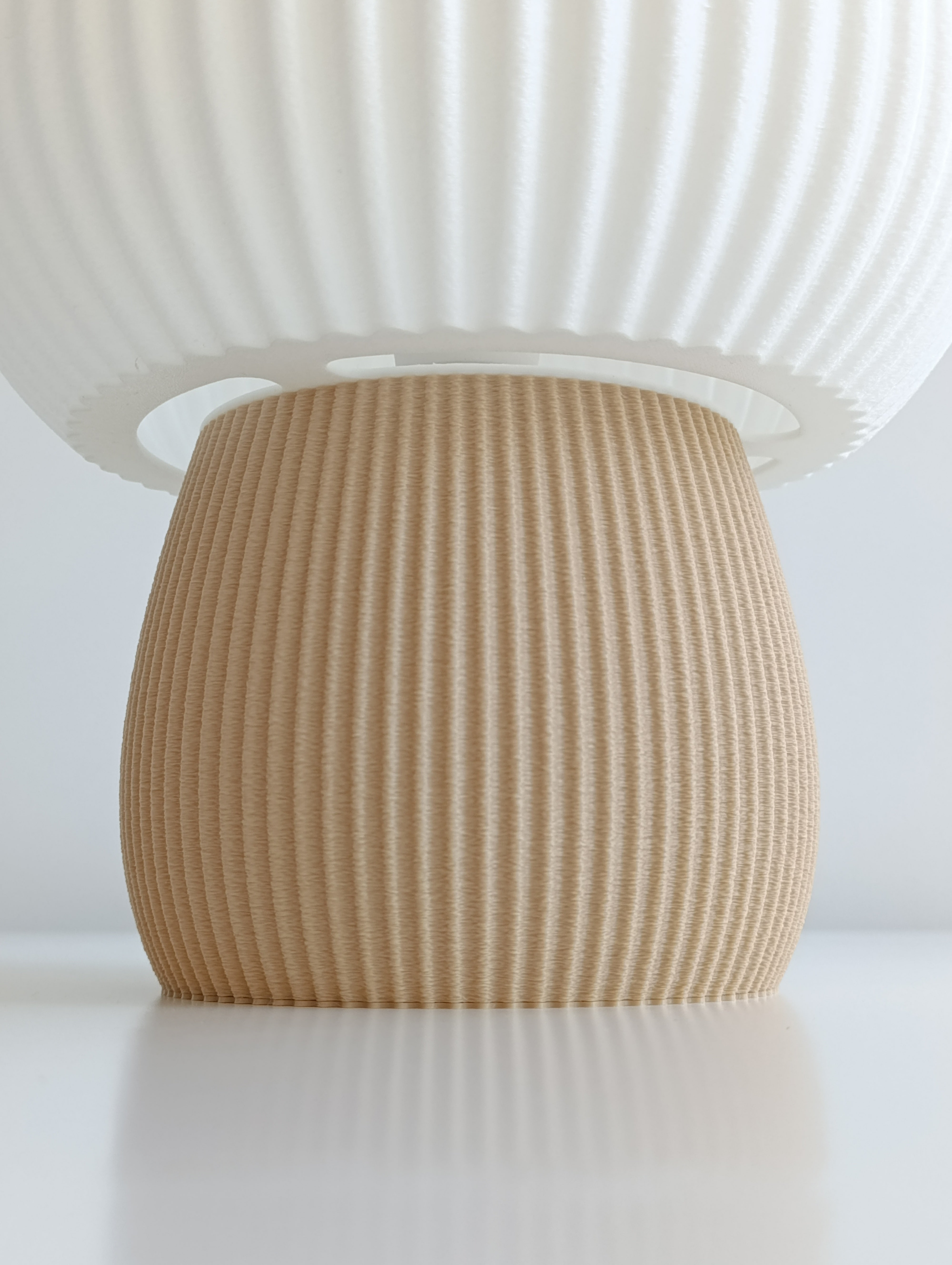 LUMORA MANTAR ABAJUR